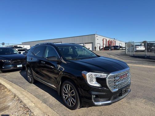Ebony Twilight Metallic 2022 GMC Terrain Denali