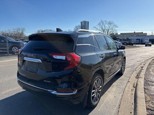 Ebony Twilight Metallic 2022 GMC Terrain Denali