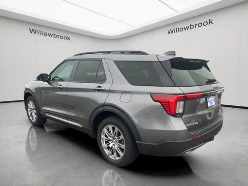 Carbonized Gray Metallic 2025 Ford Explorer Active