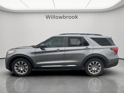 Carbonized Gray Metallic 2025 Ford Explorer Active