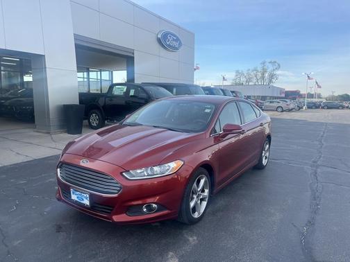 2014 Ford Fusion SE