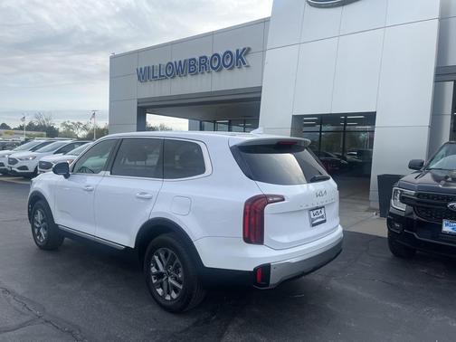 2023 Kia Telluride LX