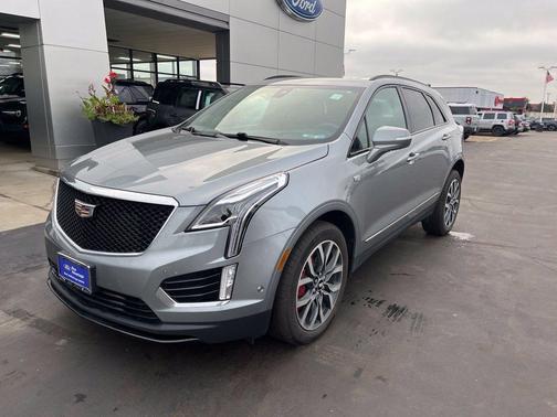 Silver Metallic 2023 Cadillac XT5 Sport