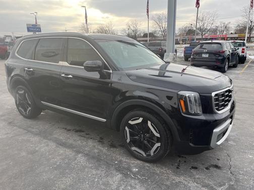 2023 Kia Telluride S