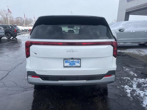 2025 Kia Carnival LXS