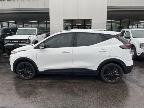 Summit White 2023 Chevrolet Bolt EUV LT