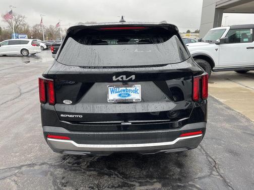 Ebony Black 2025 Kia Sorento S