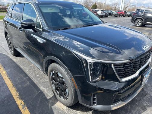 Ebony Black 2025 Kia Sorento S
