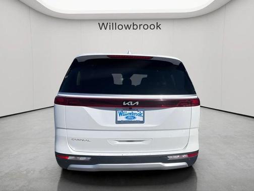 Snow White Pearl 2024 Kia Carnival LX