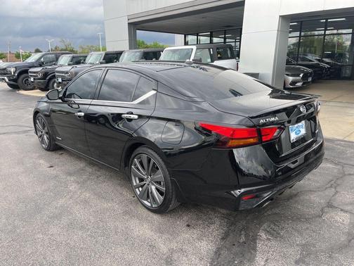 Black 2019 Nissan Altima 2.0 Edition ONE
