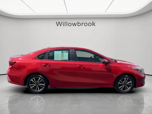 Currant Red 2023 Kia Forte LXS