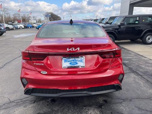 Currant Red 2023 Kia Forte LXS