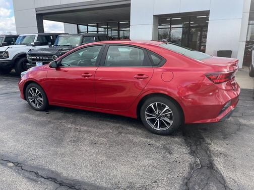Currant Red 2023 Kia Forte LXS