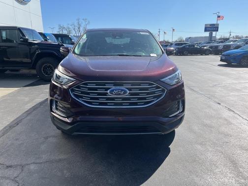 2023 Ford Edge Titanium
