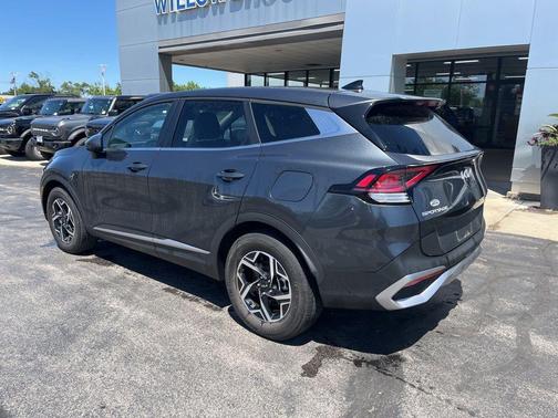 Gravity Gray 2023 Kia Sportage LX