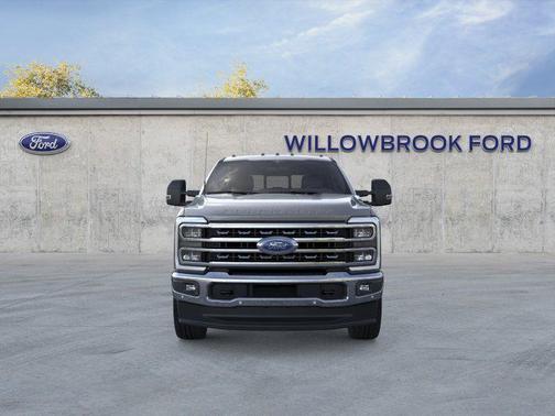 Carbonized Gray Metallic 2026 Ford F-350 Lariat Super Duty