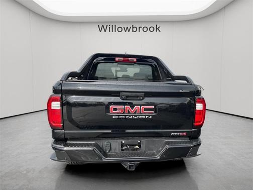 2023 GMC Canyon AT4