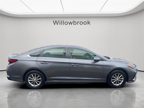 2018 Hyundai SONATA SE