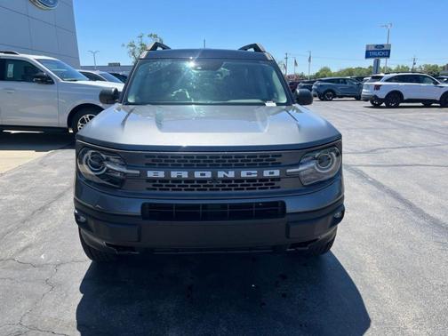 Gray Metallic 2023 Ford Bronco Sport Badlands