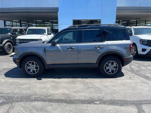 Gray Metallic 2023 Ford Bronco Sport Badlands
