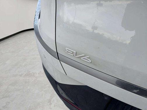 2022 Kia EV6 Wind