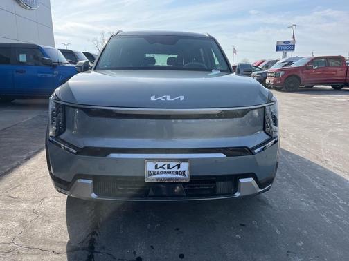2024 Kia EV9 Land