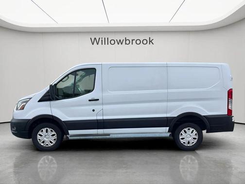 Oxford White 2023 Ford Transit-250 Base