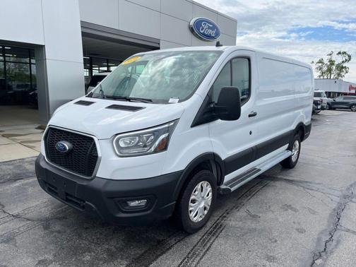 Oxford White 2023 Ford Transit-250 Base