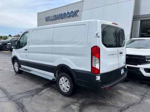 Oxford White 2023 Ford Transit-250 Base