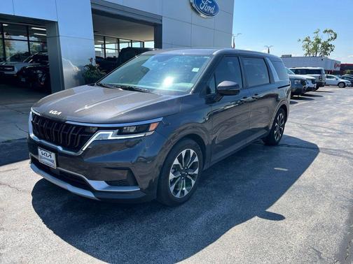 Metal 2024 Kia Carnival EX