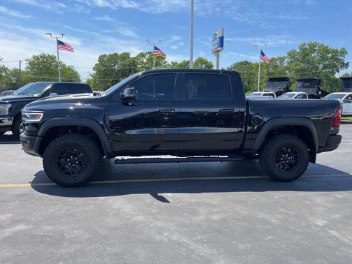 Diamond Black 2026 RAM 1500 RHO