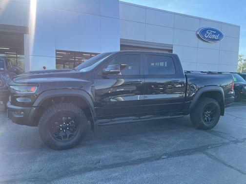 Diamond Black 2026 RAM 1500 RHO