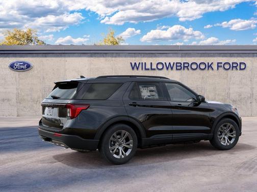 Agate Black Metallic 2027 Ford Explorer Active