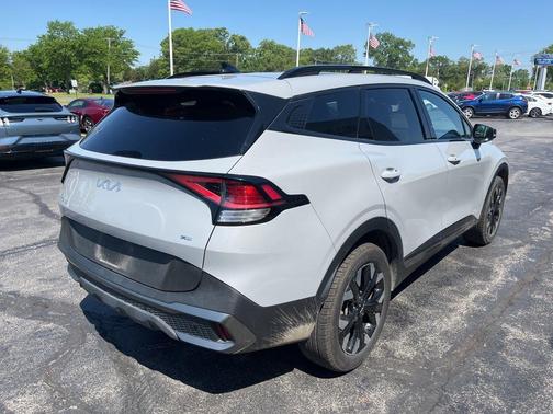 Wolf Gray 2023 Kia Sportage X-Line