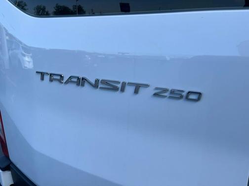 Oxford White 2024 Ford Transit-250 Base