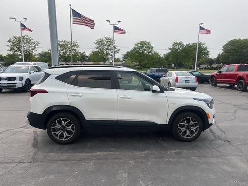 2023 Kia Seltos EX