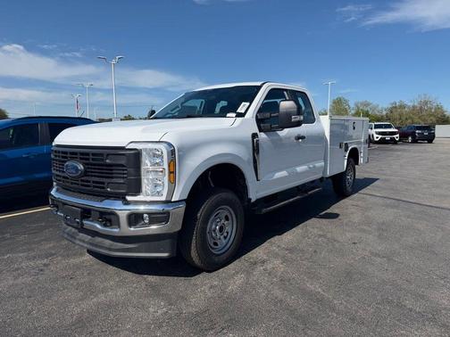 Oxford White 2026 Ford F-250 XL