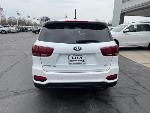 2020 Kia Sorento LX