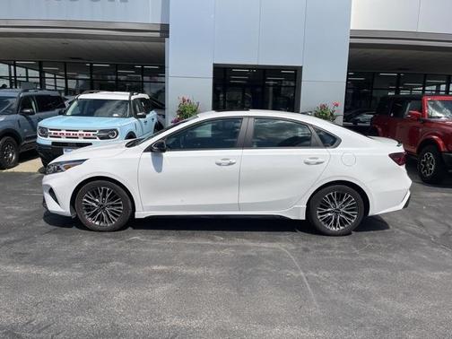 2023 Kia Forte GT-Line