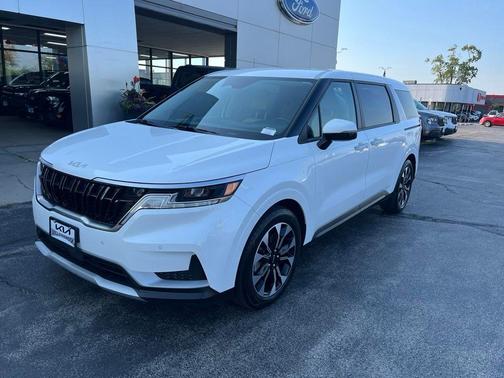Snow White Pearl 2024 Kia Carnival EX
