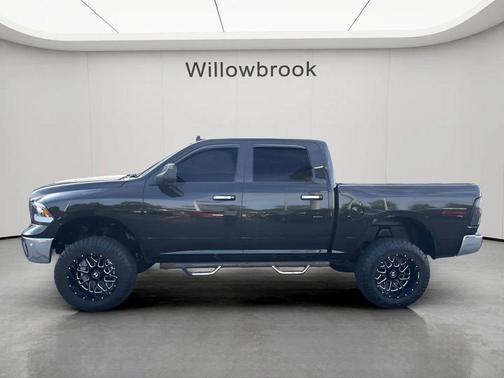 Brilliant Black Crystal Pearlcoat 2016 RAM 1500 Big Horn