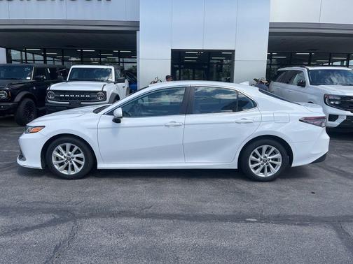 White 2024 Toyota Camry LE