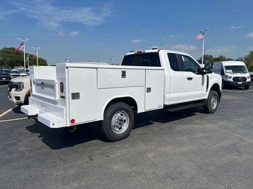 2025 Ford F-250 XL