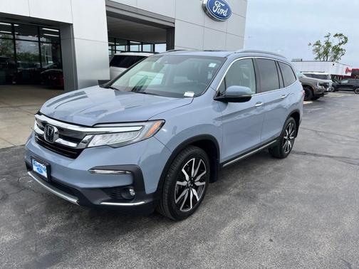 2022 Honda Pilot Touring 8-Passenger
