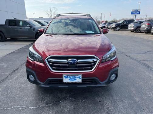 Crimson Red Pearl 2018 Subaru Outback 2.5i Premium