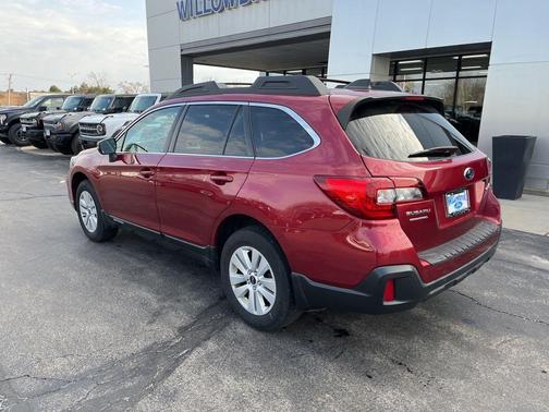 Crimson Red Pearl 2018 Subaru Outback 2.5i Premium