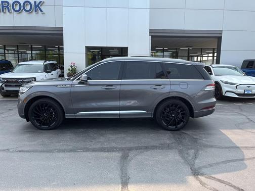 2022 Lincoln Aviator Reserve AWD