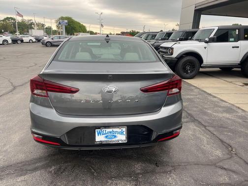 Machine Gray 2020 Hyundai ELANTRA SEL