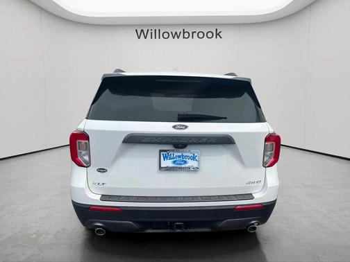 White Metallic 2023 Ford Explorer XLT