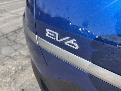 2022 Kia EV6 Wind
